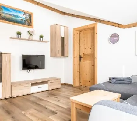 Mitterschuetzinghof * Saalfelden